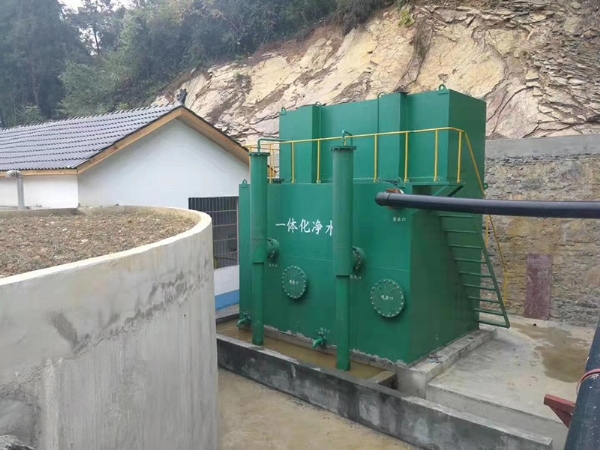 重力無閥過濾器